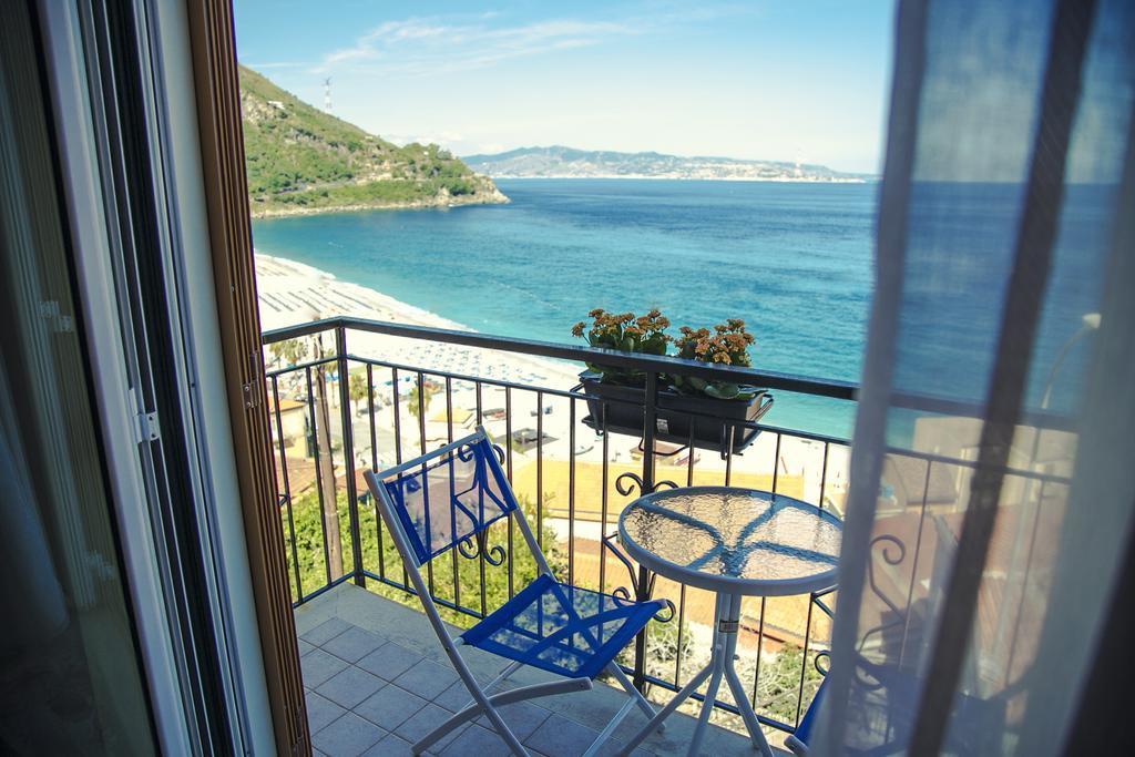 B&B Sunshine Scilla Exterior foto