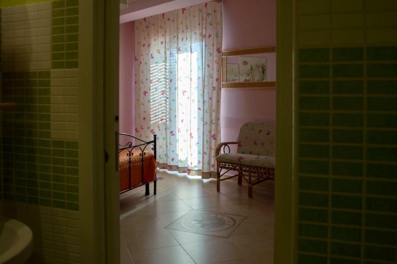 B&B Sunshine Scilla Exterior foto
